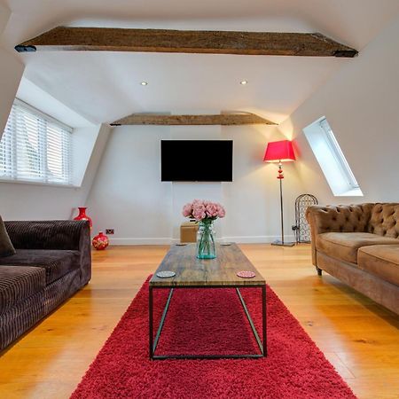 Spacious 2-Bed Home - Exposed Beams & Fast Internet Included ستامفورد المظهر الخارجي الصورة