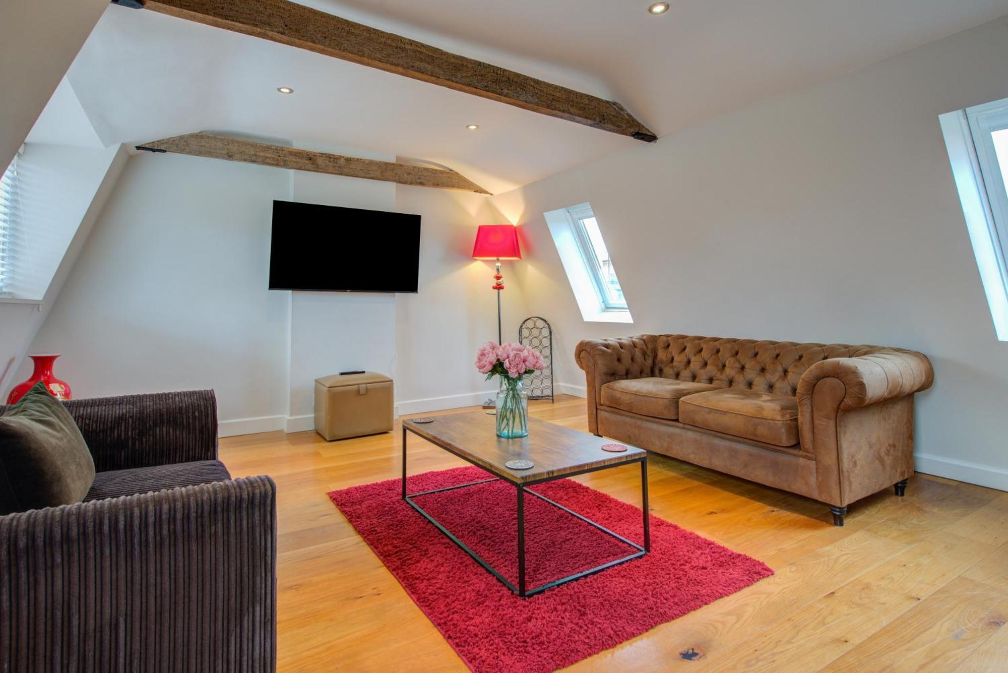 Spacious 2-Bed Home - Exposed Beams & Fast Internet Included ستامفورد المظهر الخارجي الصورة