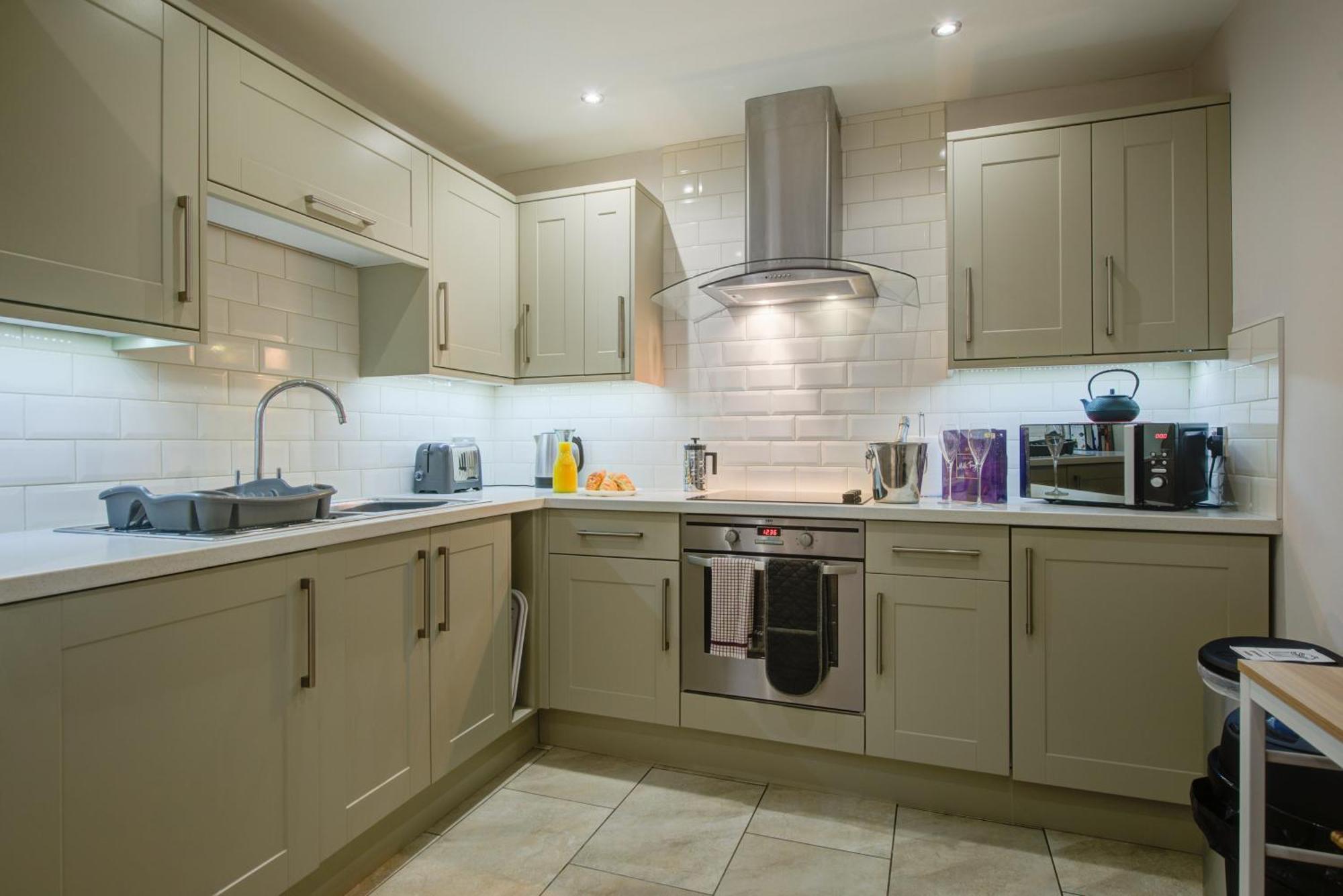 Spacious 2-Bed Home - Exposed Beams & Fast Internet Included ستامفورد المظهر الخارجي الصورة
