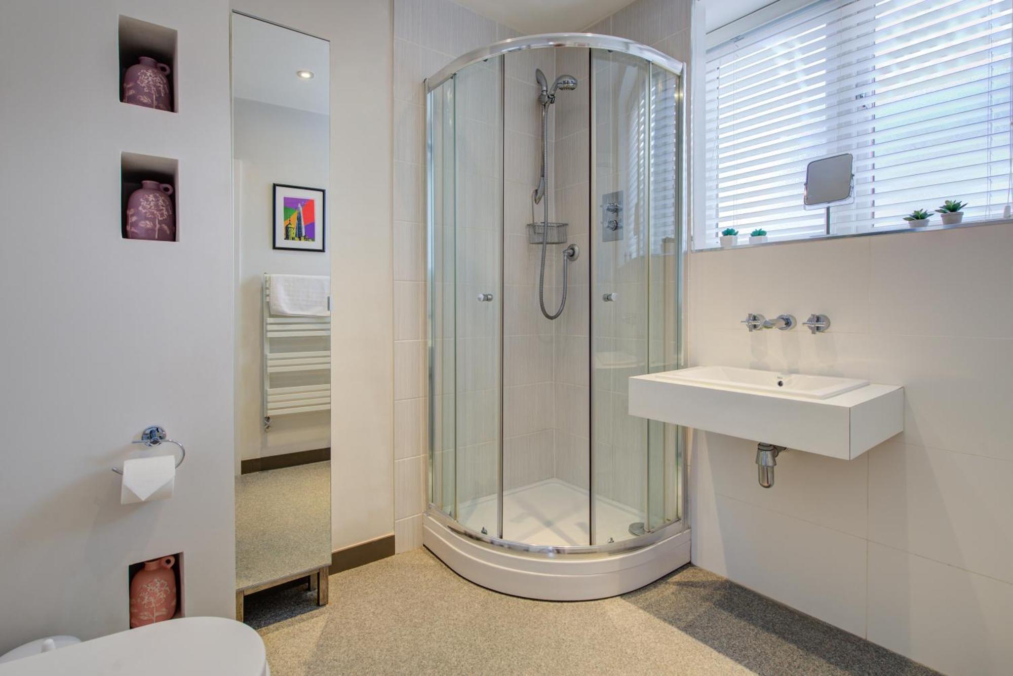 Spacious 2-Bed Home - Exposed Beams & Fast Internet Included ستامفورد المظهر الخارجي الصورة